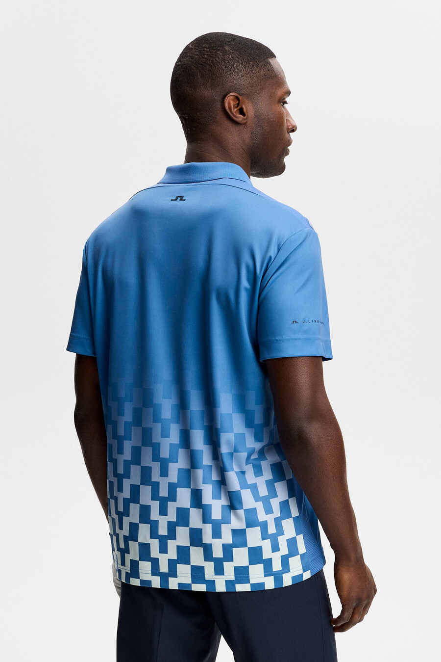 polo con estampado finlandés