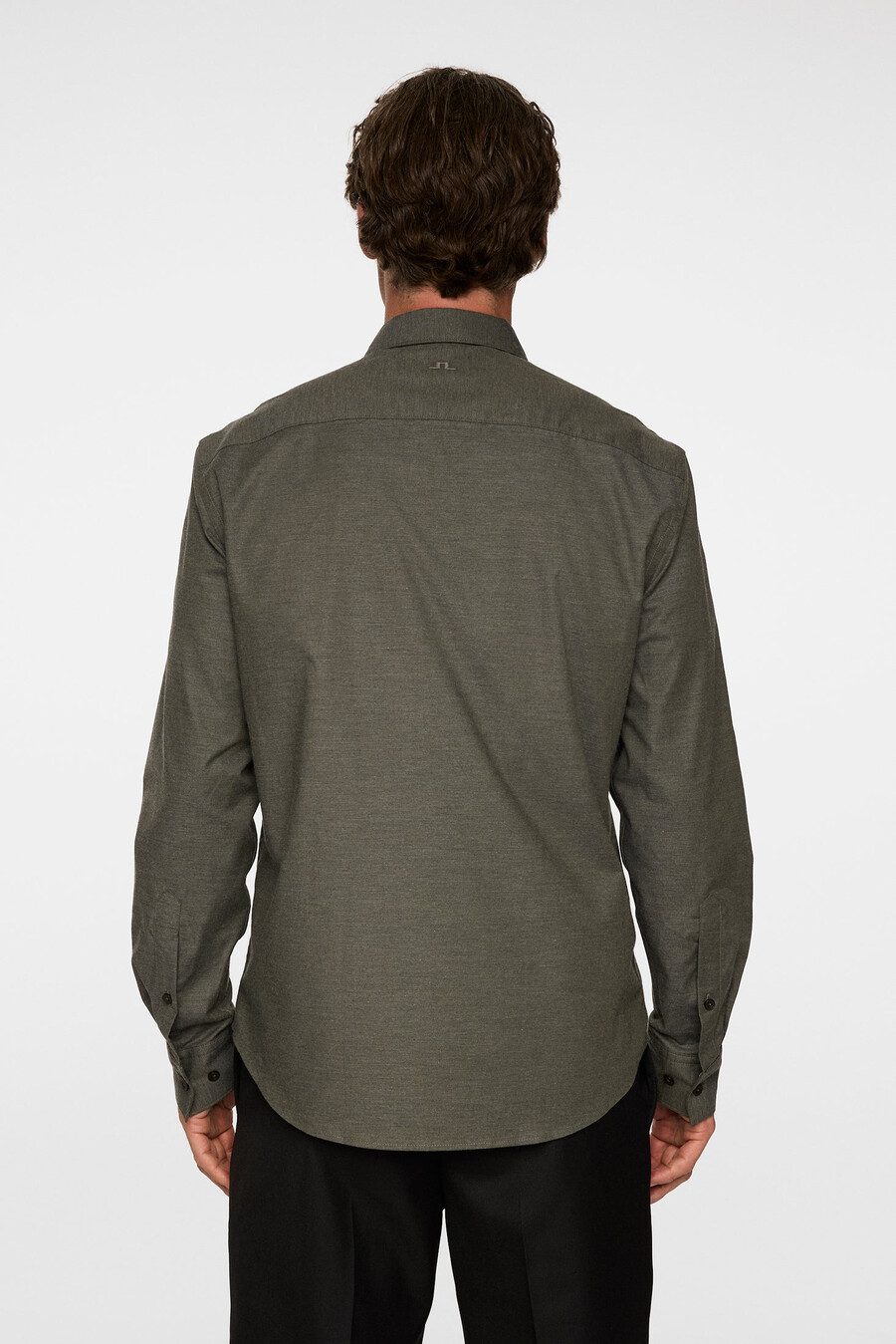 camisa de franela ligera y ajustada
