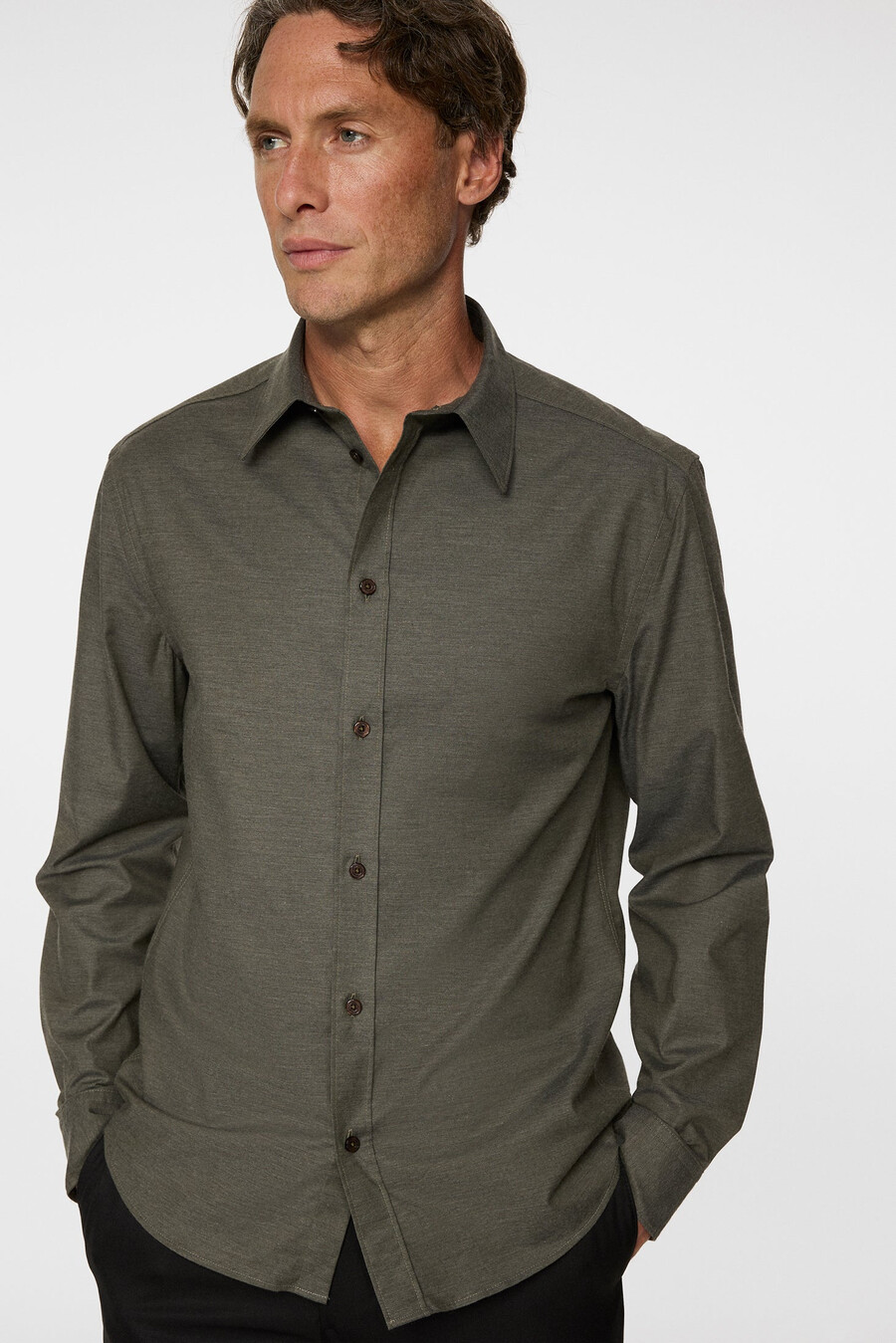 camisa de franela ligera y ajustada