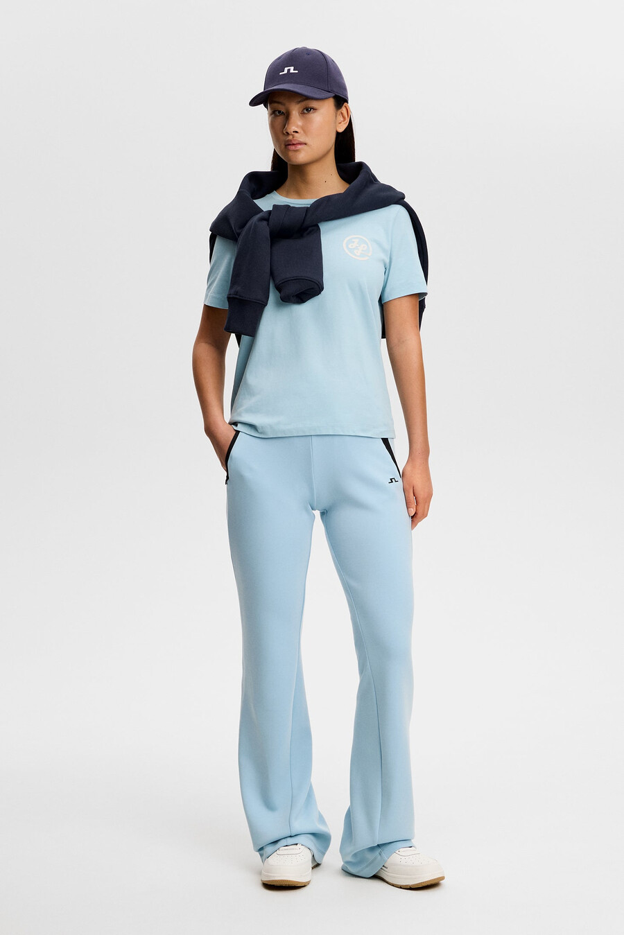 pantalones acampanados aura