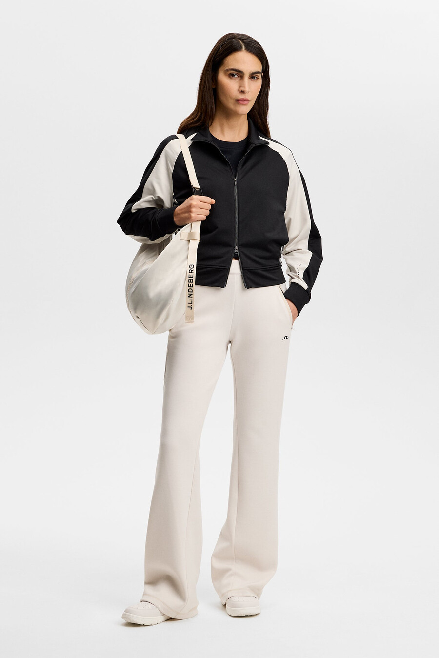 pantalones acampanados aura